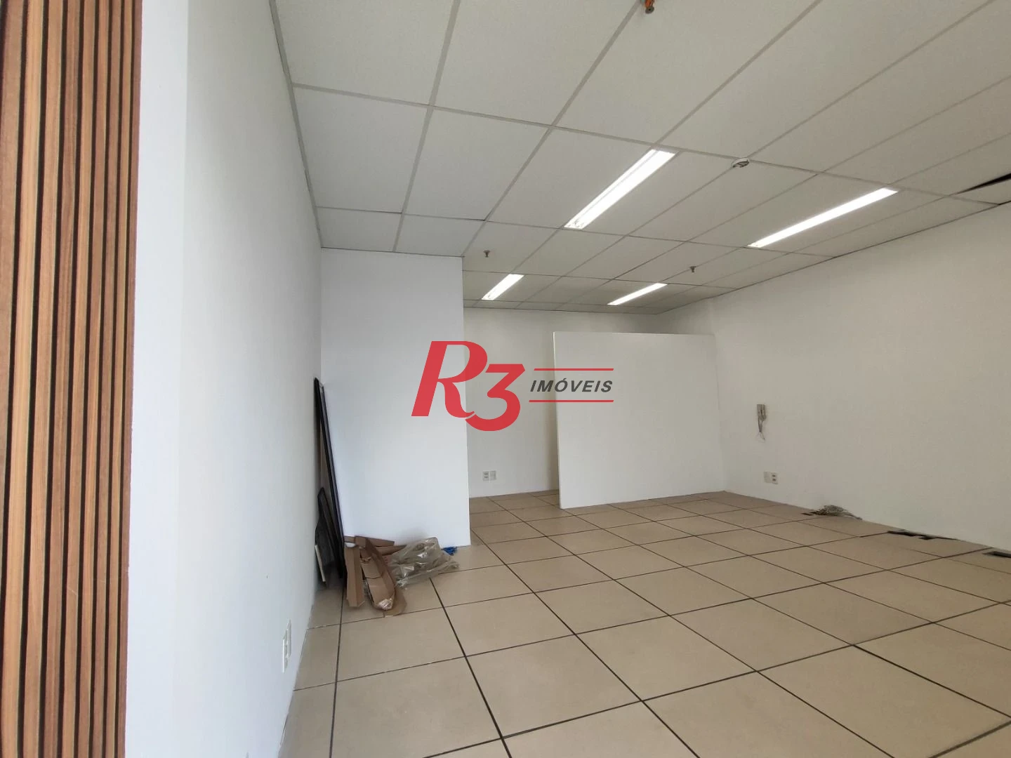 Sala à venda, 89 m² por R$ 320.000,00 - Valongo - Santos/SP