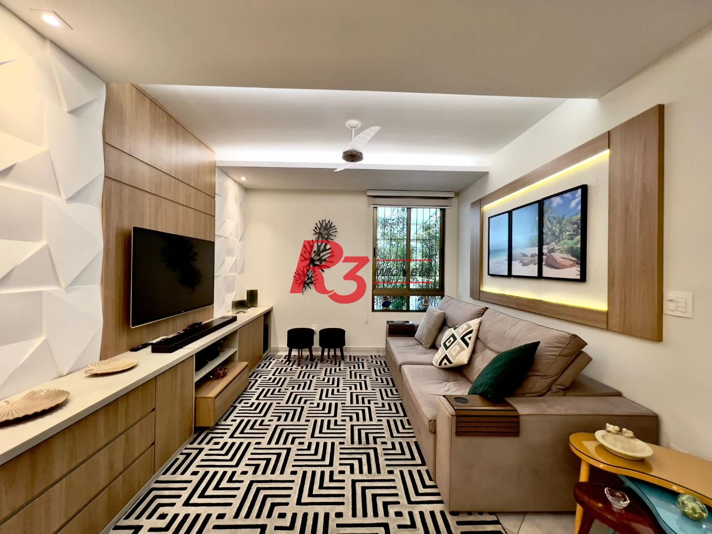 Casa com 3 dormitórios à venda, 182 m² por R$ 1.700.000,00 - Embaré - Santos/SP
