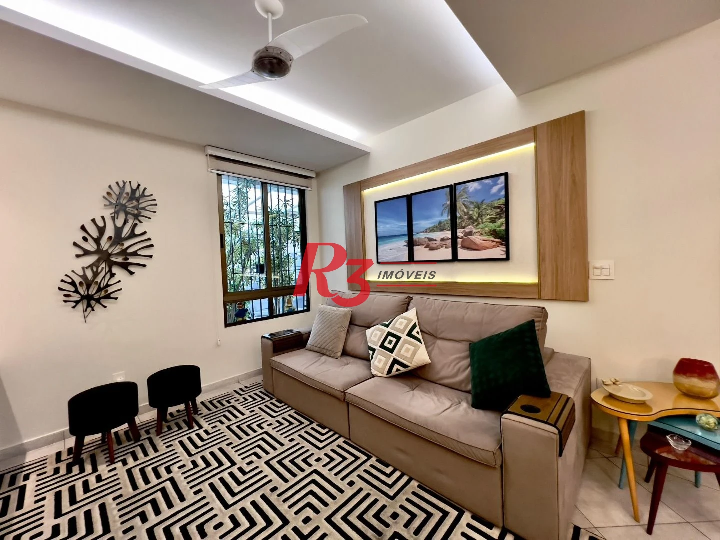 Casa com 3 dormitórios à venda, 182 m² por R$ 1.700.000,00 - Embaré - Santos/SP