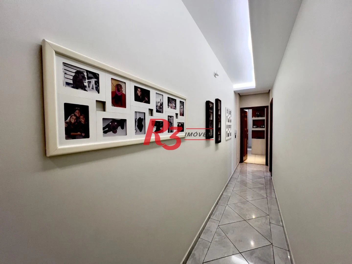 Casa com 3 dormitórios à venda, 182 m² por R$ 1.700.000,00 - Embaré - Santos/SP