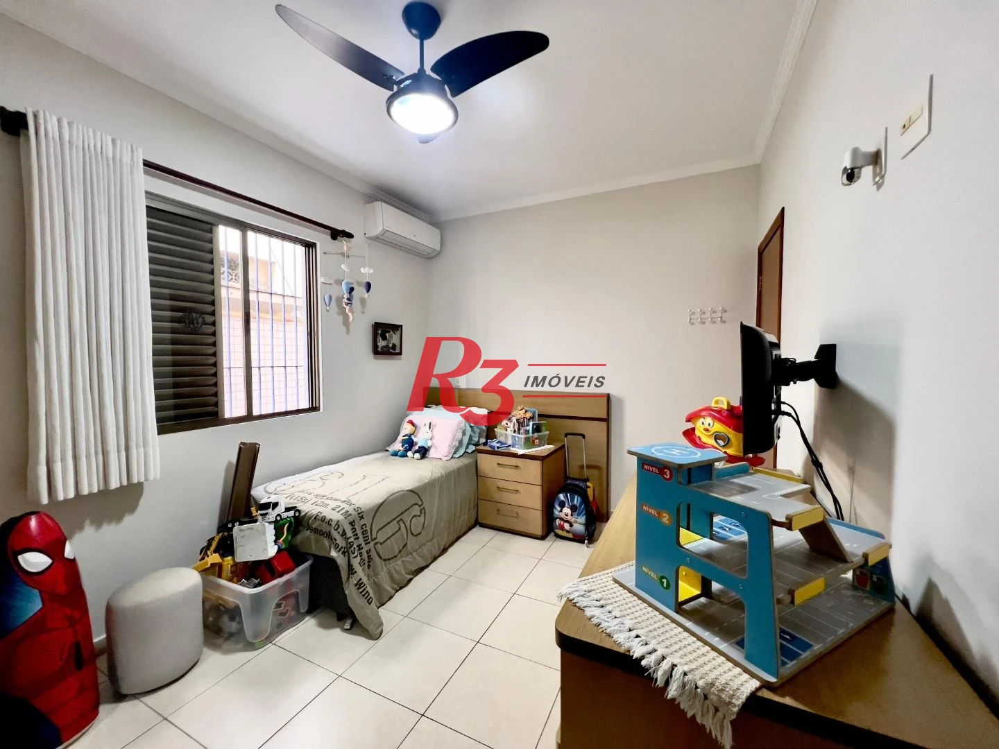 Casa com 3 dormitórios à venda, 182 m² por R$ 1.700.000,00 - Embaré - Santos/SP
