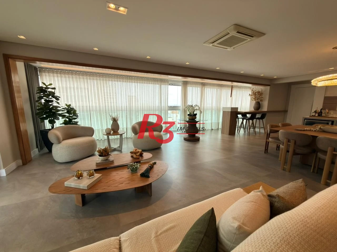 Cobertura com 4 dormitórios à venda, 242 m² por R$ 5.500.000,00 - Gonzaga - Santos/SP