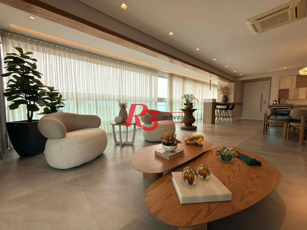 Cobertura com 4 dormitórios à venda, 242 m² por R$ 5.500.000,00 - Gonzaga - Santos/SP