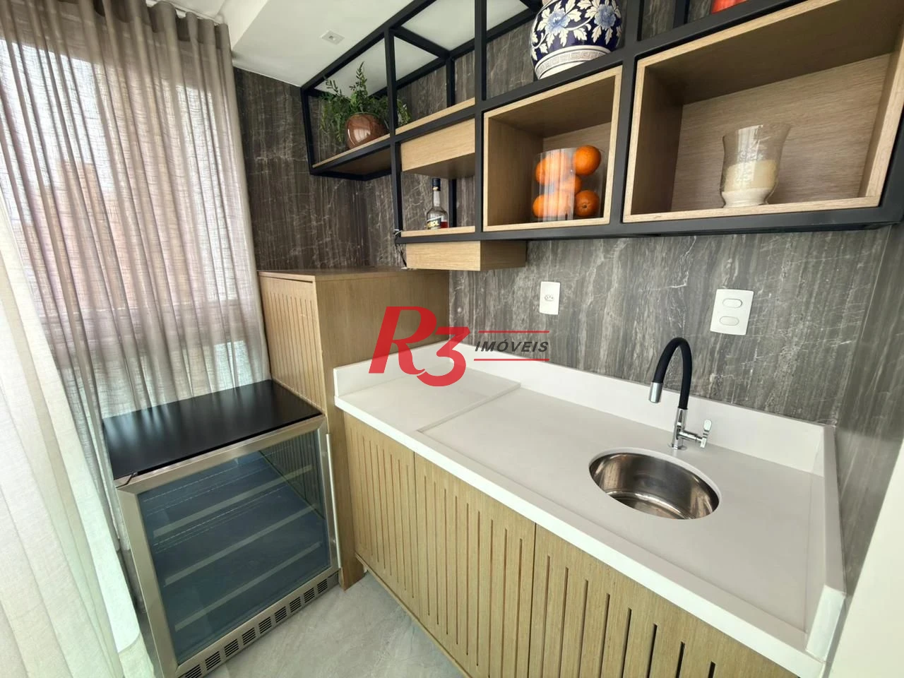 Cobertura com 4 dormitórios à venda, 242 m² por R$ 5.500.000,00 - Gonzaga - Santos/SP