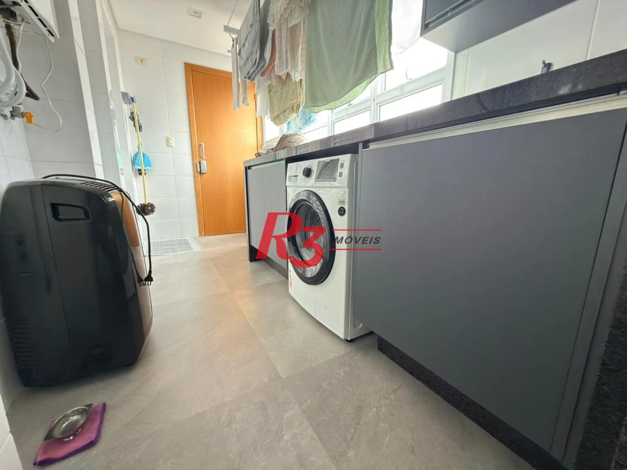 Cobertura com 4 dormitórios à venda, 242 m² por R$ 5.500.000,00 - Gonzaga - Santos/SP