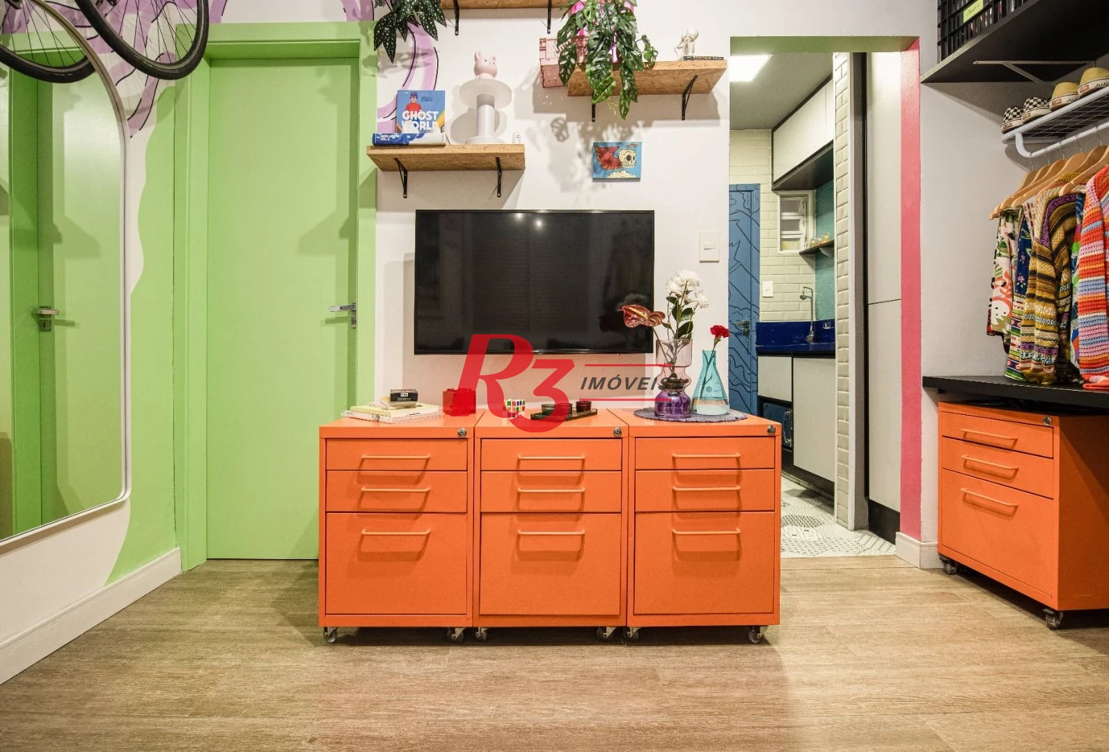 Kitnet com 1 dormitório à venda, 27 m² por R$ 295.000,00 - Embaré - Santos/SP