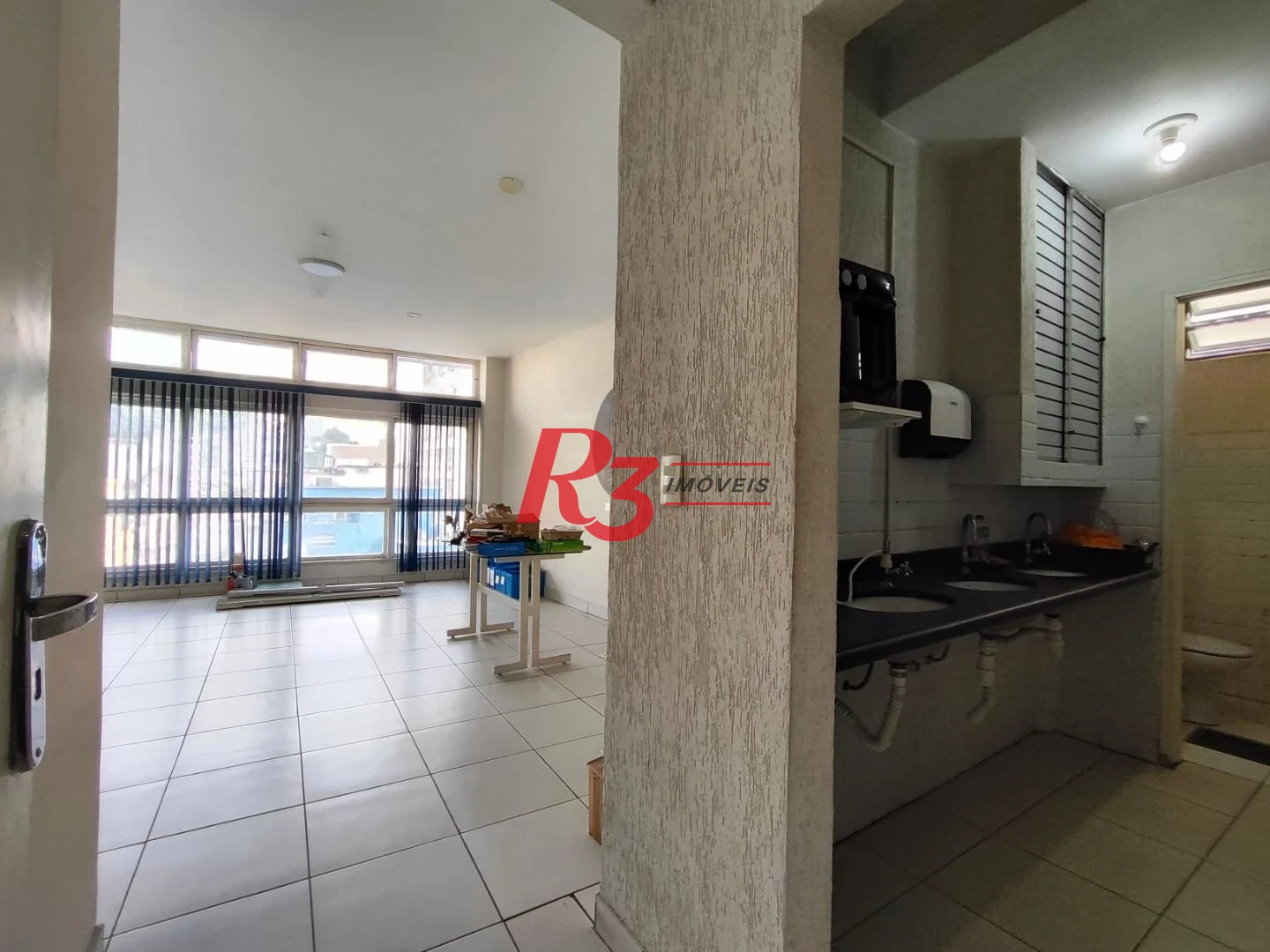 Sala para alugar, 128 m² por R$ 2.500,00/ano - Centro - Santos/SP