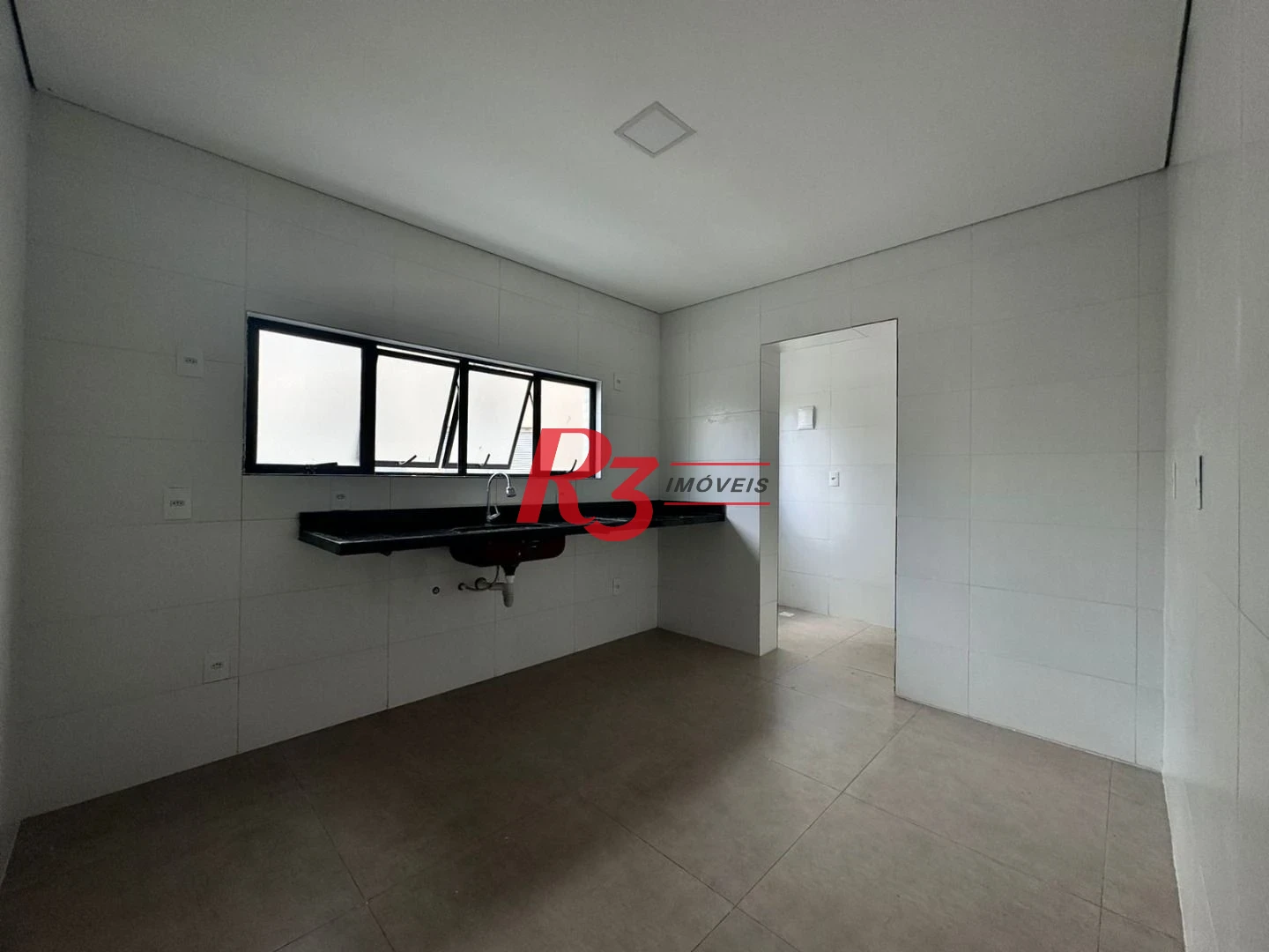 Sobrado com 3 dormitórios à venda, 140 m² por R$ 890.000,00 - Balneário Cidade Atlântica - Guarujá/SP