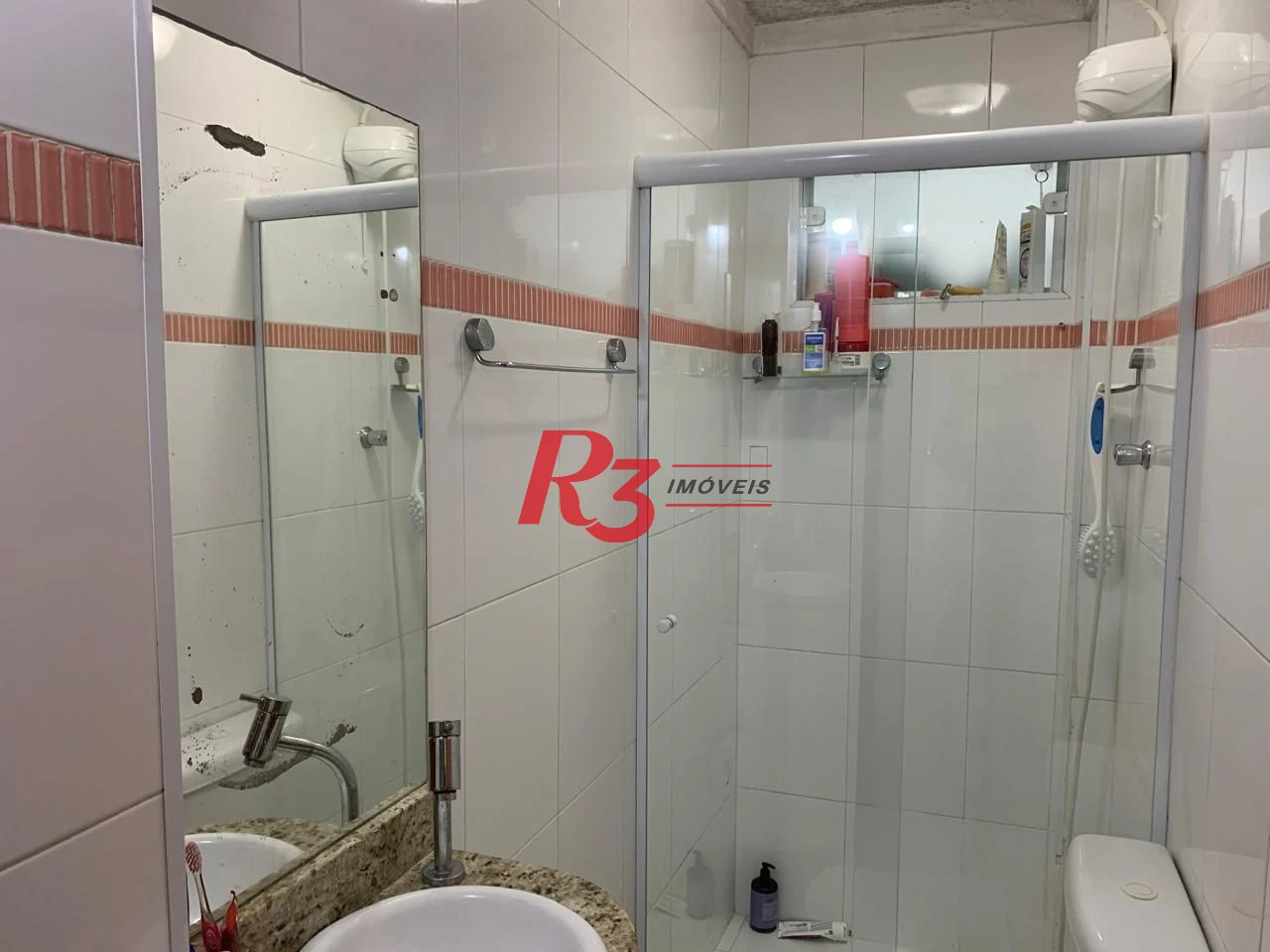 Apartamento com 2 dormitórios à venda, 80 m² por R$ 640.000,00 - Boqueirão - Santos/SP