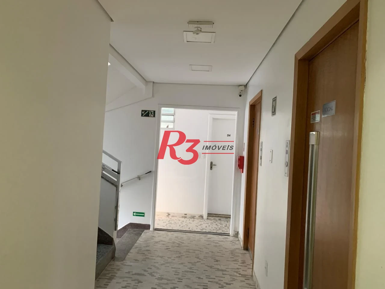 Apartamento com 2 dormitórios à venda, 80 m² por R$ 640.000,00 - Boqueirão - Santos/SP