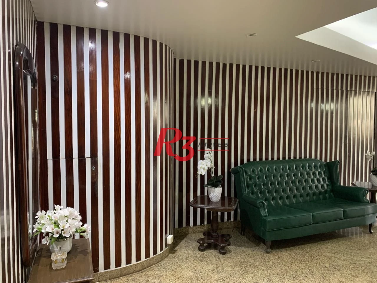 Apartamento com 2 dormitórios à venda, 80 m² por R$ 640.000,00 - Boqueirão - Santos/SP