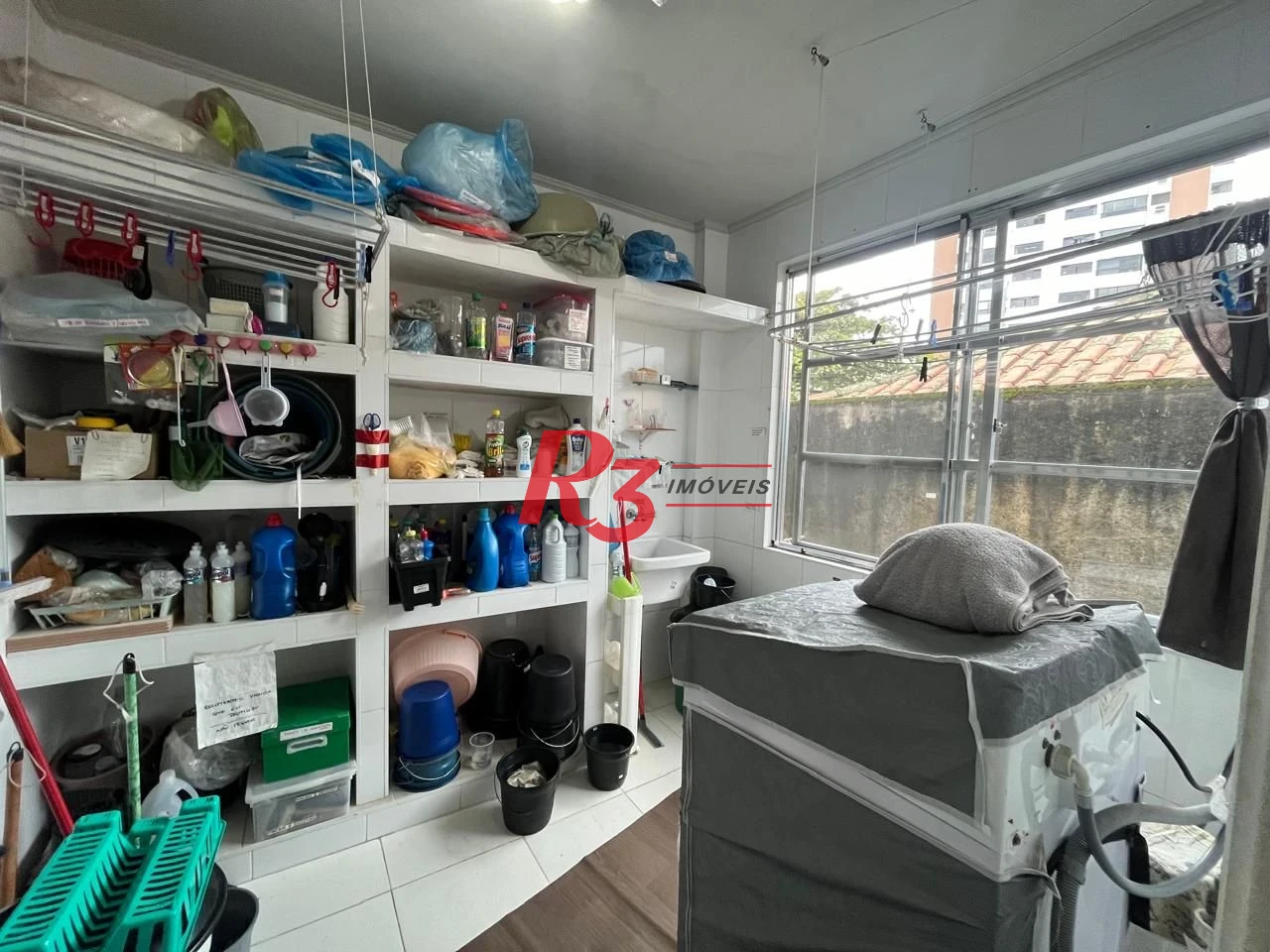 Sobrado com 3 dormitórios à venda, 115 m² por R$ 600.000,00 - Ponta da Praia - Santos/SP