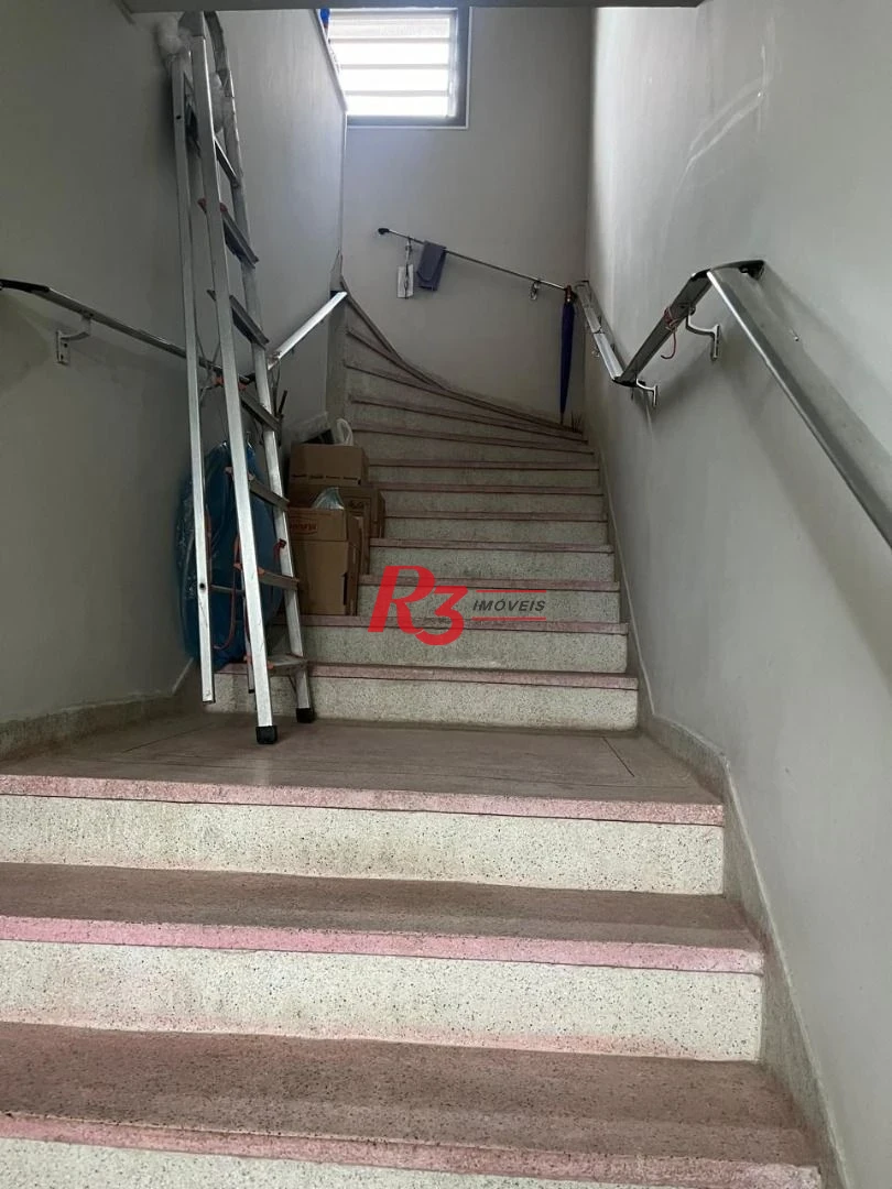 Sobrado com 3 dormitórios à venda, 115 m² por R$ 600.000,00 - Ponta da Praia - Santos/SP