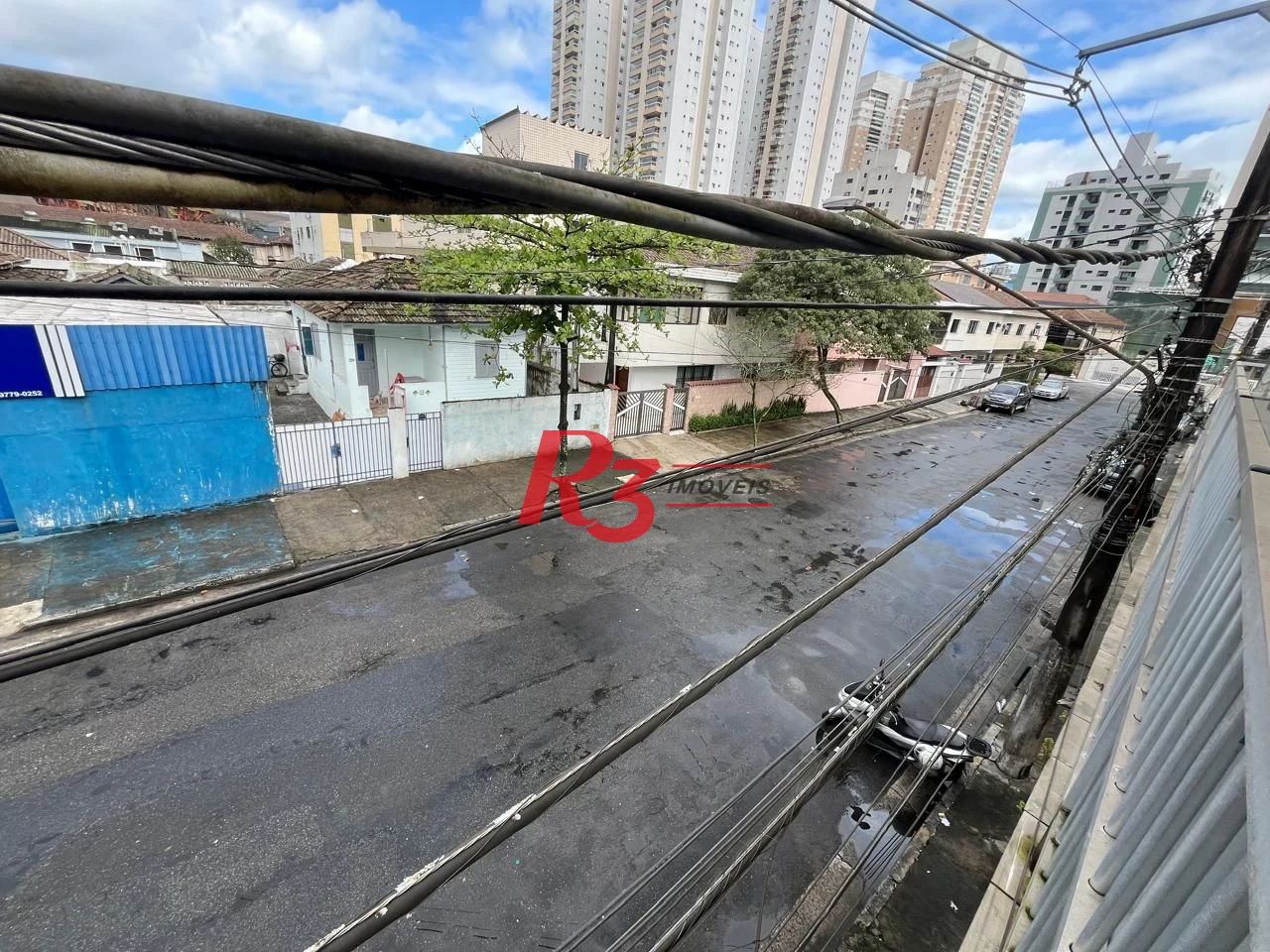 Sobrado com 3 dormitórios à venda, 115 m² por R$ 600.000,00 - Ponta da Praia - Santos/SP