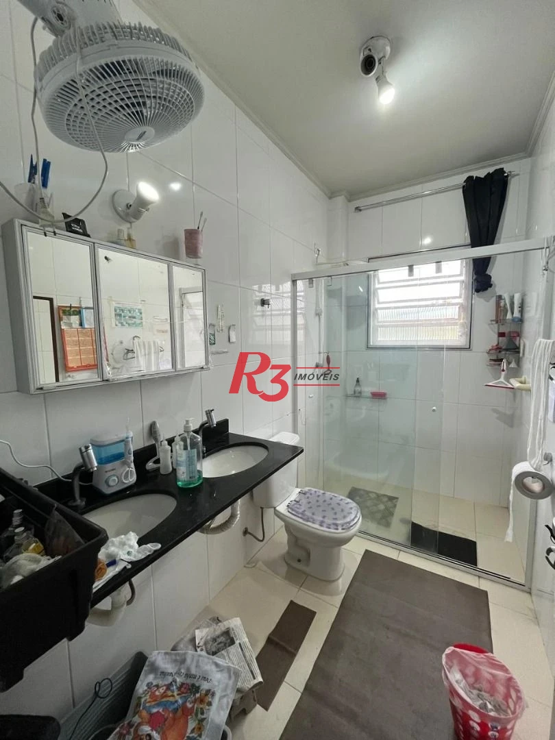 Sobrado com 3 dormitórios à venda, 115 m² por R$ 600.000,00 - Ponta da Praia - Santos/SP