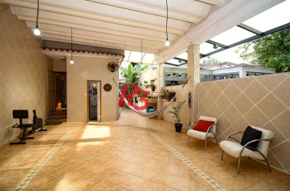 Casa com 3 dormitórios à venda, 350 m² por R$ 1.580.000,00 - Vila Belmiro - Santos/SP
