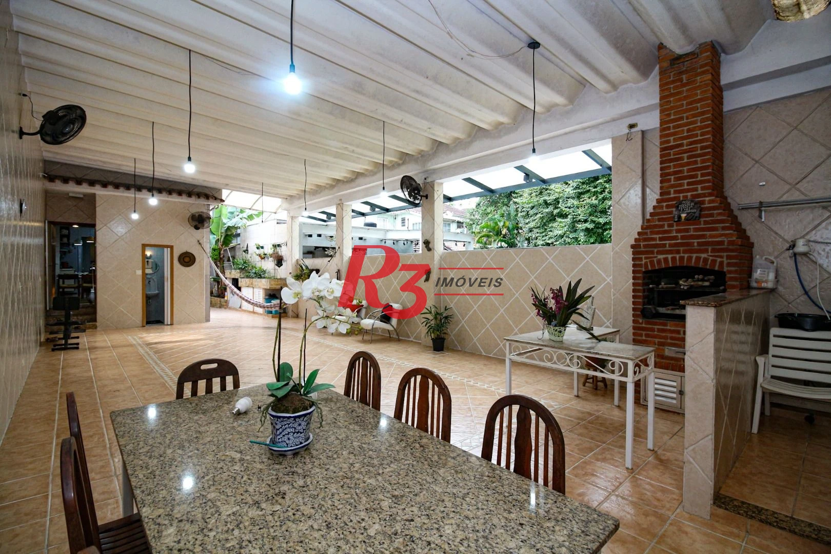 Casa com 3 dormitórios à venda, 350 m² por R$ 1.580.000,00 - Vila Belmiro - Santos/SP