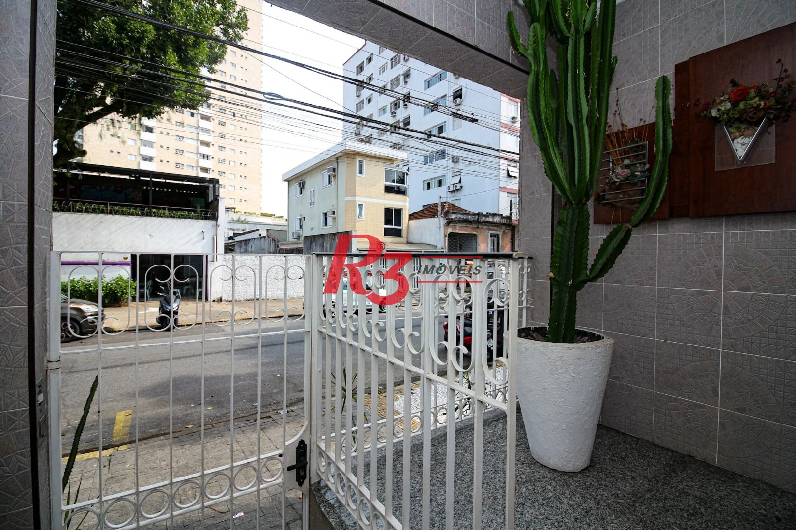 Casa com 3 dormitórios à venda, 350 m² por R$ 1.580.000,00 - Vila Belmiro - Santos/SP