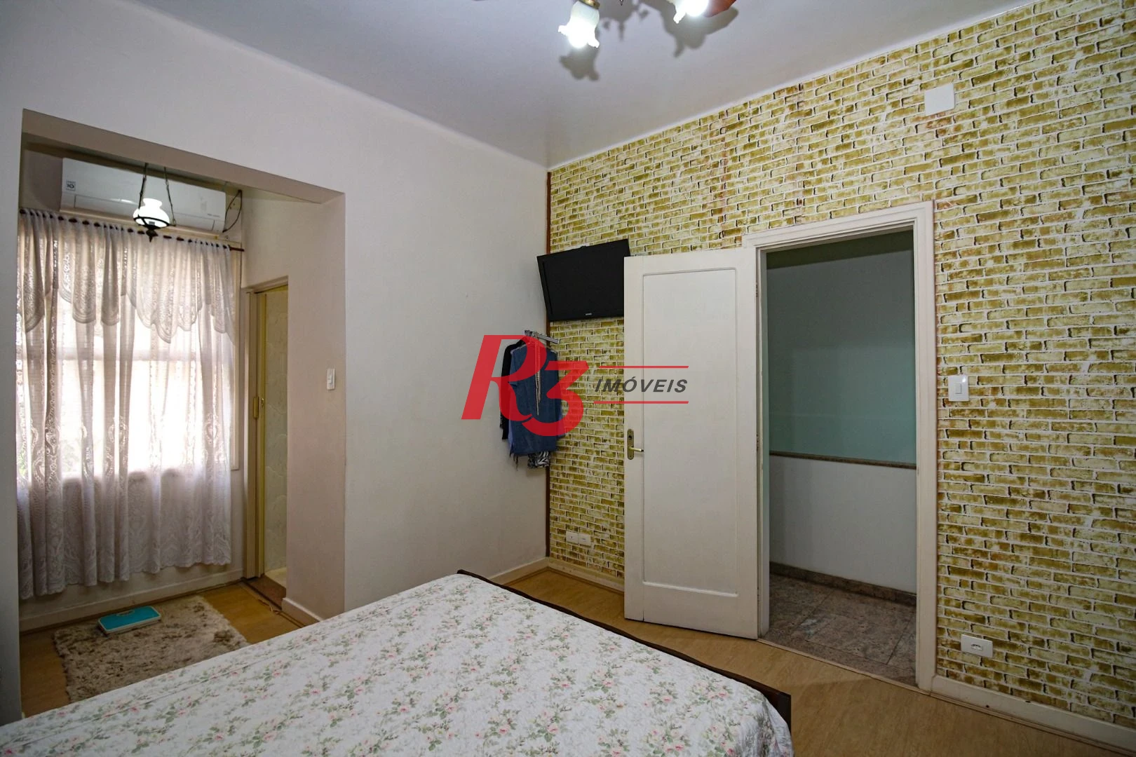 Casa com 3 dormitórios à venda, 350 m² por R$ 1.580.000,00 - Vila Belmiro - Santos/SP