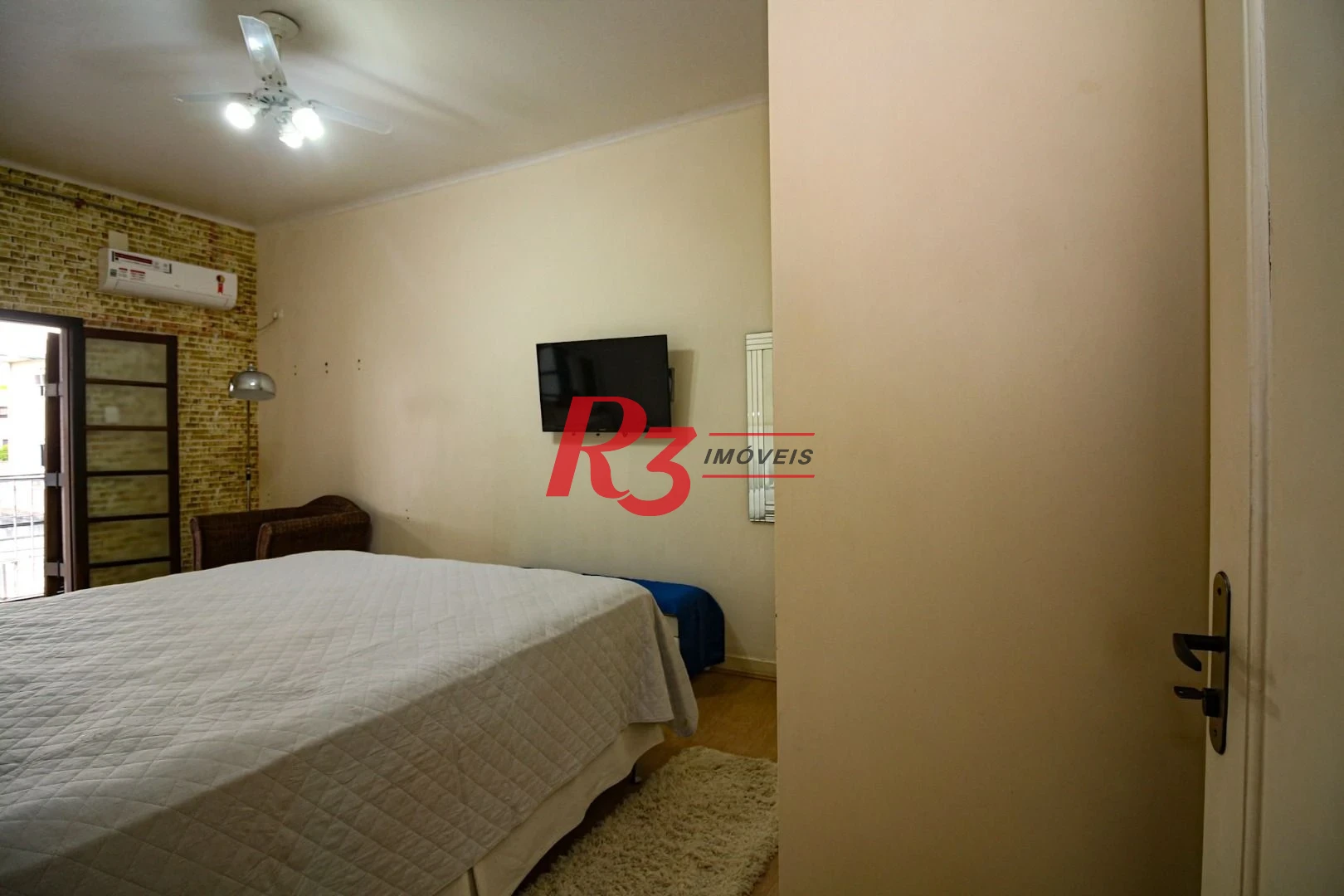 Casa com 3 dormitórios à venda, 350 m² por R$ 1.580.000,00 - Vila Belmiro - Santos/SP
