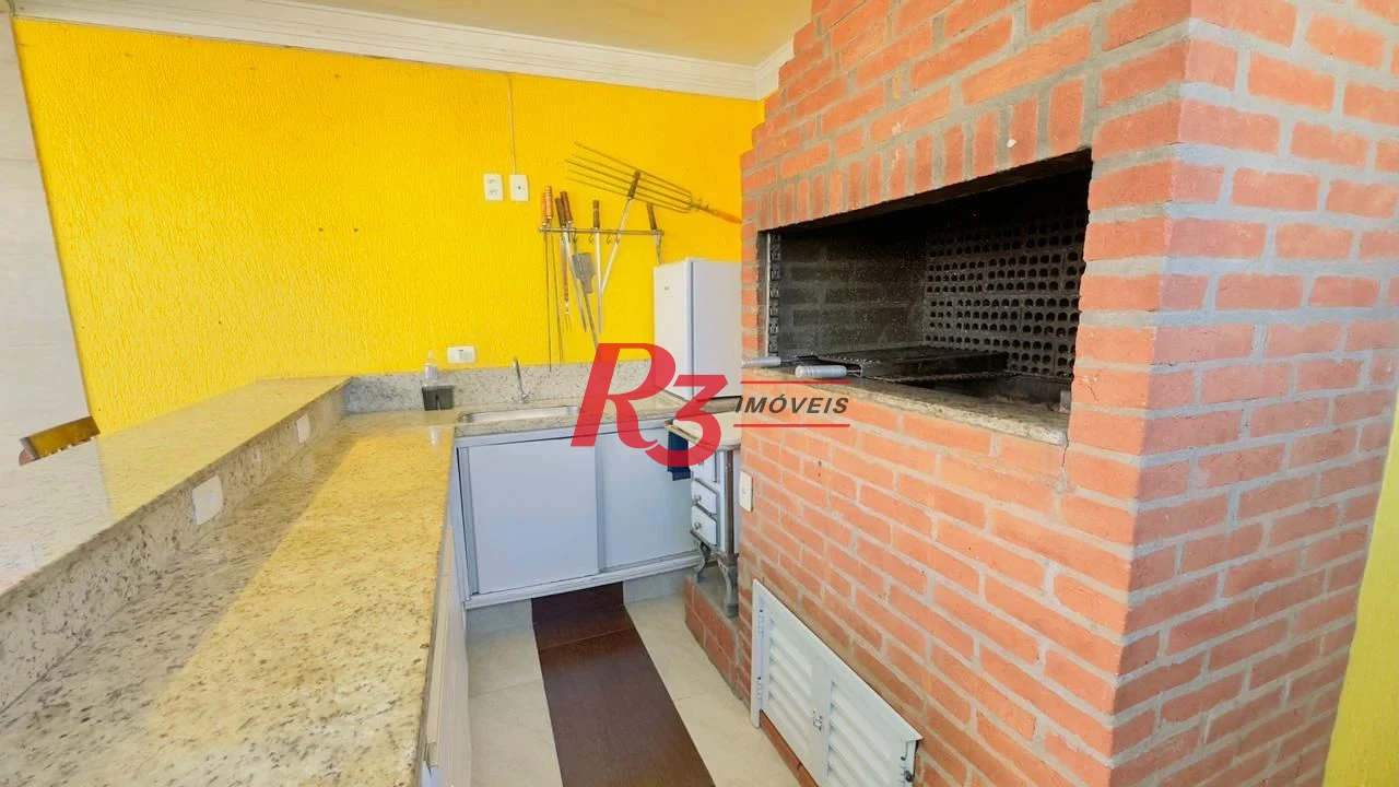 Casa com 3 dormitórios, 300 m² - venda por R$ 1.990.000,00 ou aluguel por R$ 10.200,01/mês - Embaré - Santos/SP