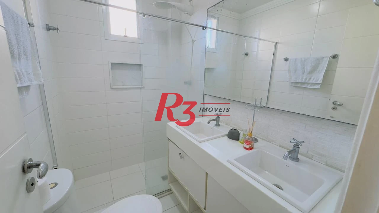 Casa com 3 dormitórios, 300 m² - venda por R$ 1.990.000,00 ou aluguel por R$ 10.200,01/mês - Embaré - Santos/SP