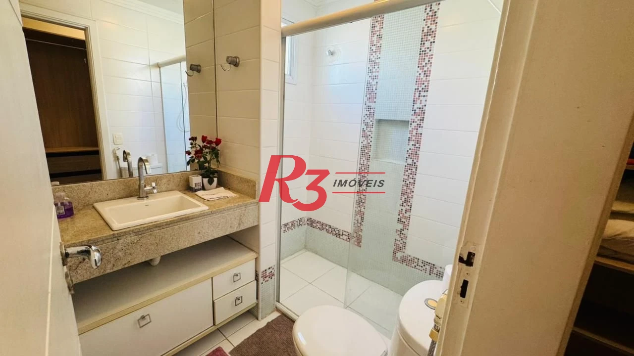 Casa com 3 dormitórios, 300 m² - venda por R$ 1.990.000,00 ou aluguel por R$ 10.200,01/mês - Embaré - Santos/SP
