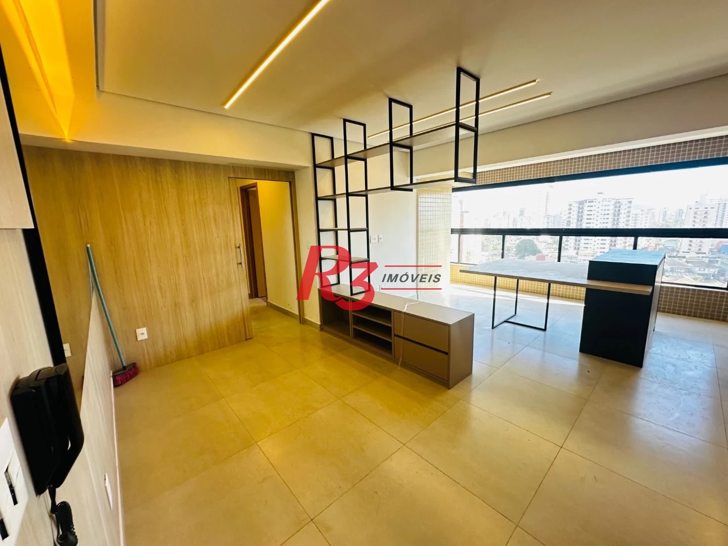 Apartamento com 2 dormitórios à venda, 65 m² por R$ 1.070.000,00 - Ponta da Praia - Santos/SP