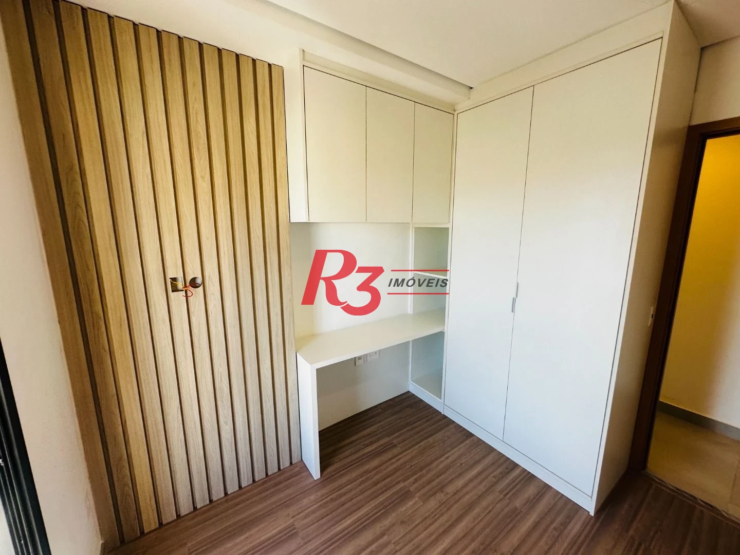 Apartamento com 2 dormitórios à venda, 65 m² por R$ 1.070.000,00 - Ponta da Praia - Santos/SP