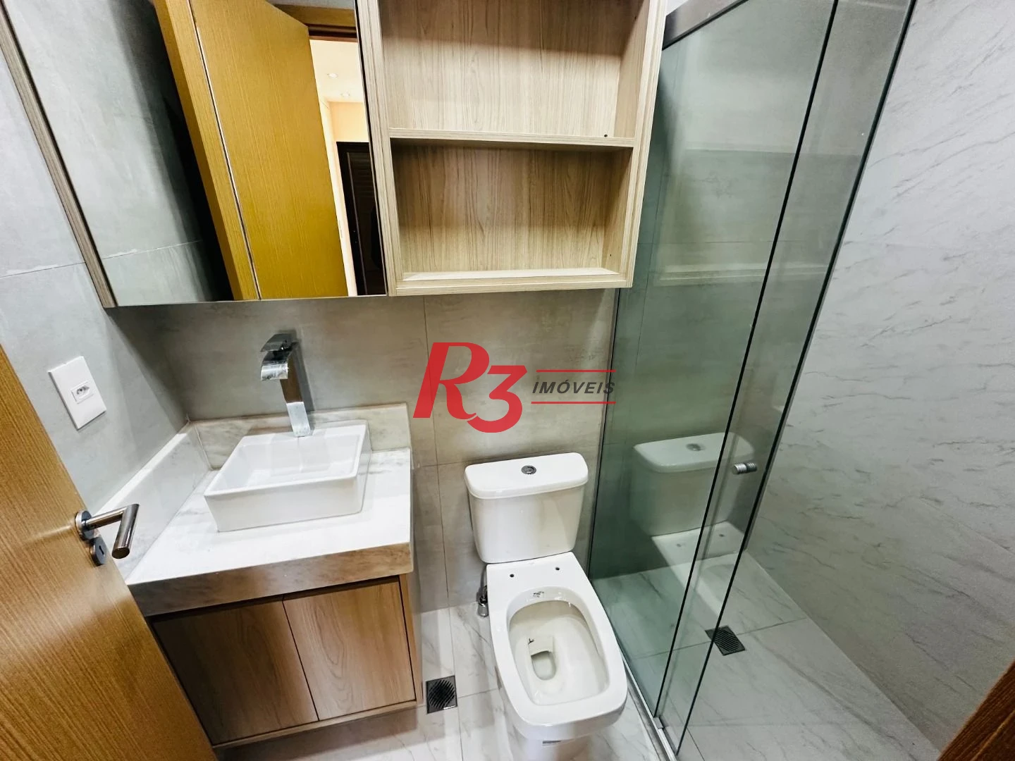 Apartamento com 2 dormitórios à venda, 65 m² por R$ 1.070.000,00 - Ponta da Praia - Santos/SP