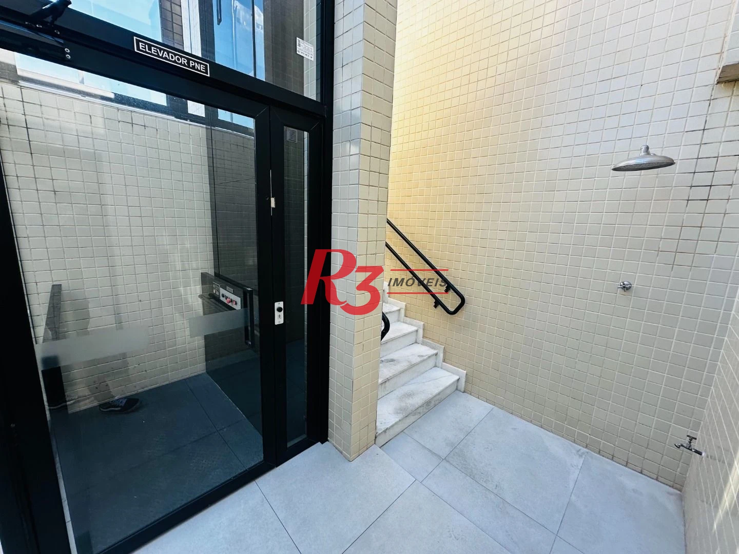 Apartamento com 2 dormitórios à venda, 65 m² por R$ 1.070.000,00 - Ponta da Praia - Santos/SP