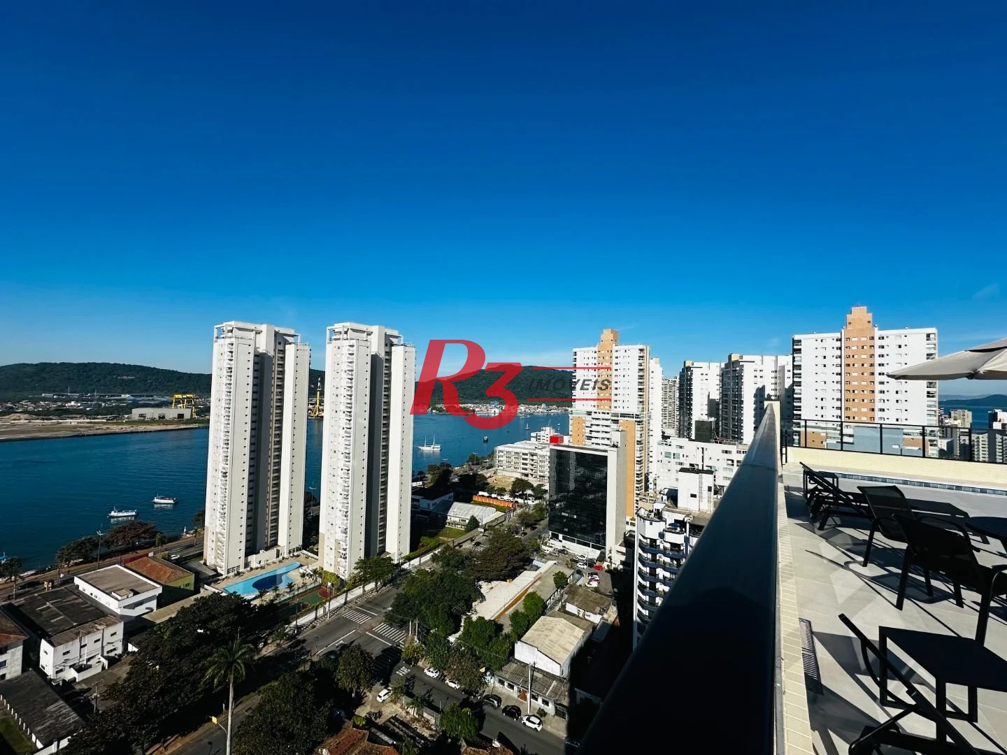Apartamento com 2 dormitórios à venda, 65 m² por R$ 1.070.000,00 - Ponta da Praia - Santos/SP