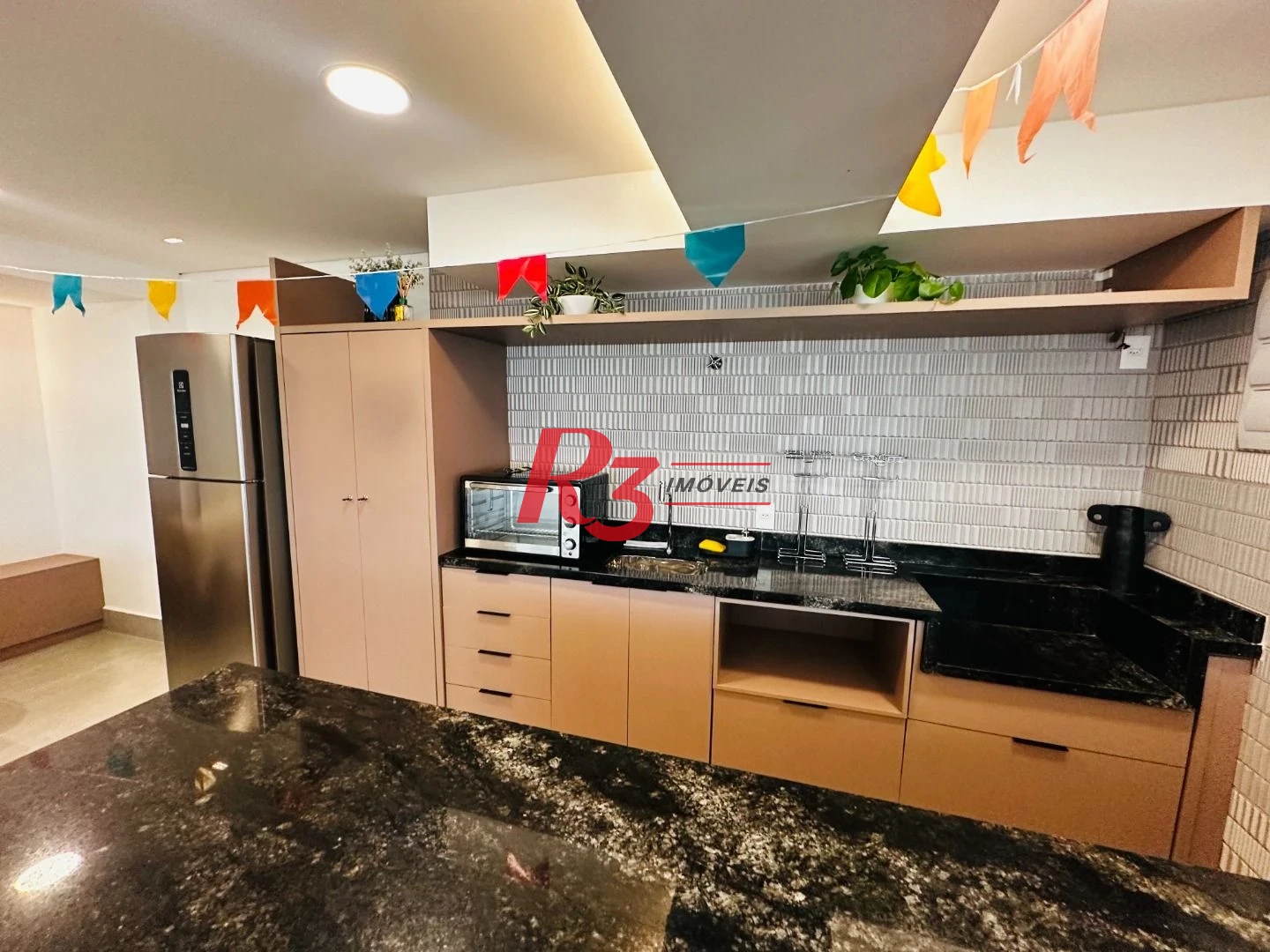 Apartamento com 2 dormitórios à venda, 65 m² por R$ 1.070.000,00 - Ponta da Praia - Santos/SP