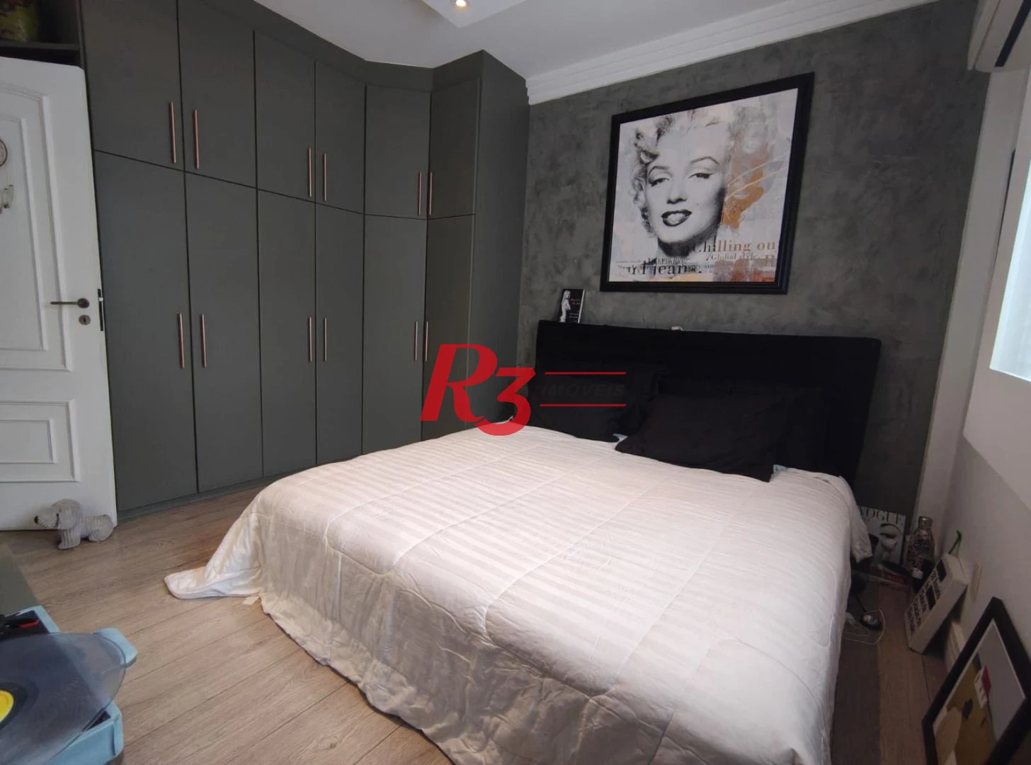 Apartamento com 3 dormitórios à venda, 170 m² por R$ 2.350.000,00 - Gonzaga - Santos/SP