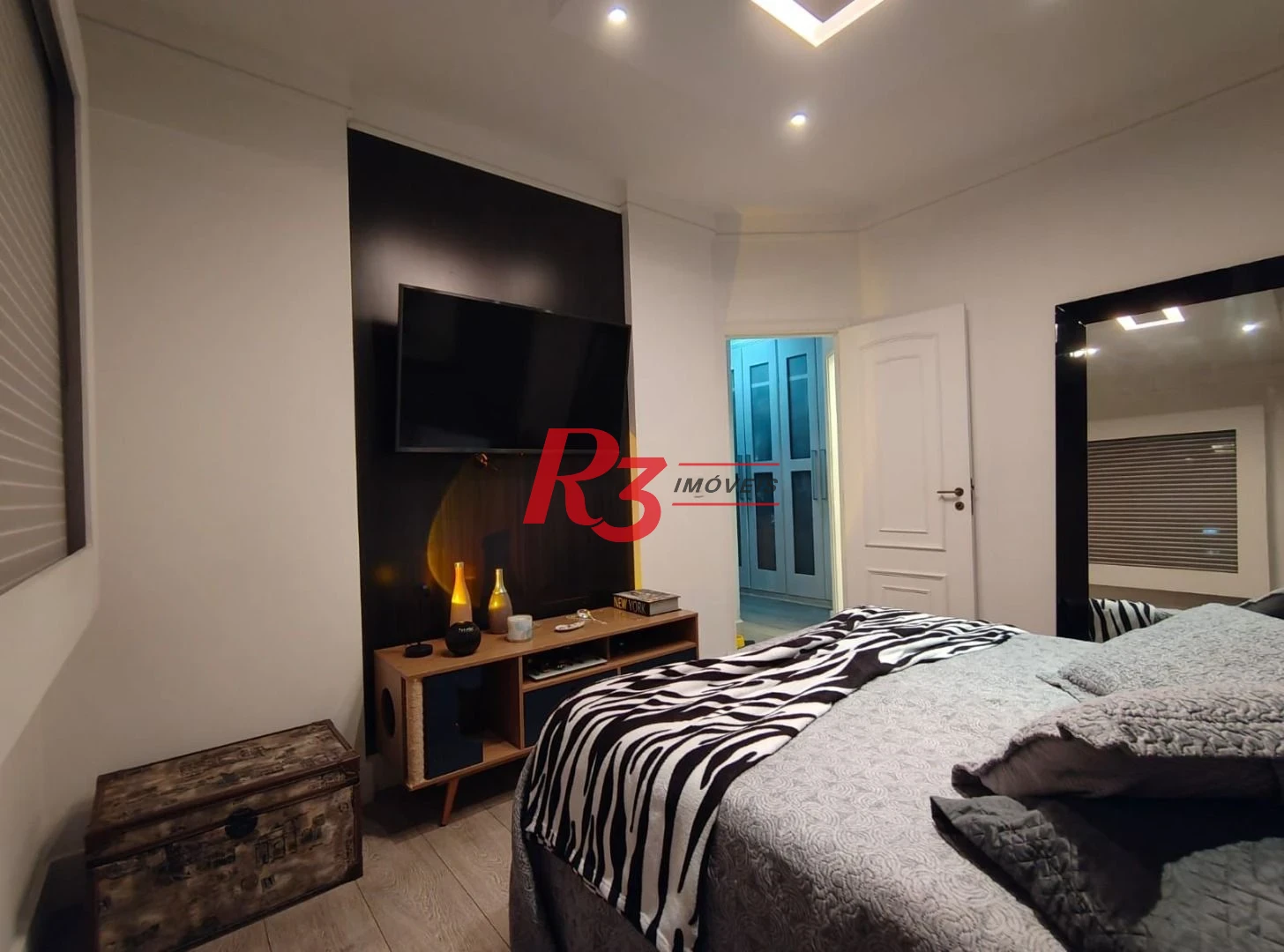 Apartamento com 3 dormitórios à venda, 170 m² por R$ 2.350.000,00 - Gonzaga - Santos/SP