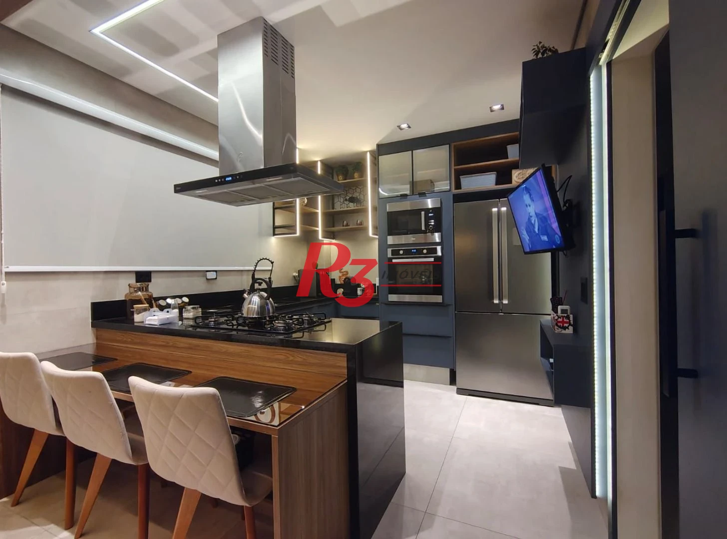 Apartamento com 3 dormitórios à venda, 170 m² por R$ 2.350.000,00 - Gonzaga - Santos/SP