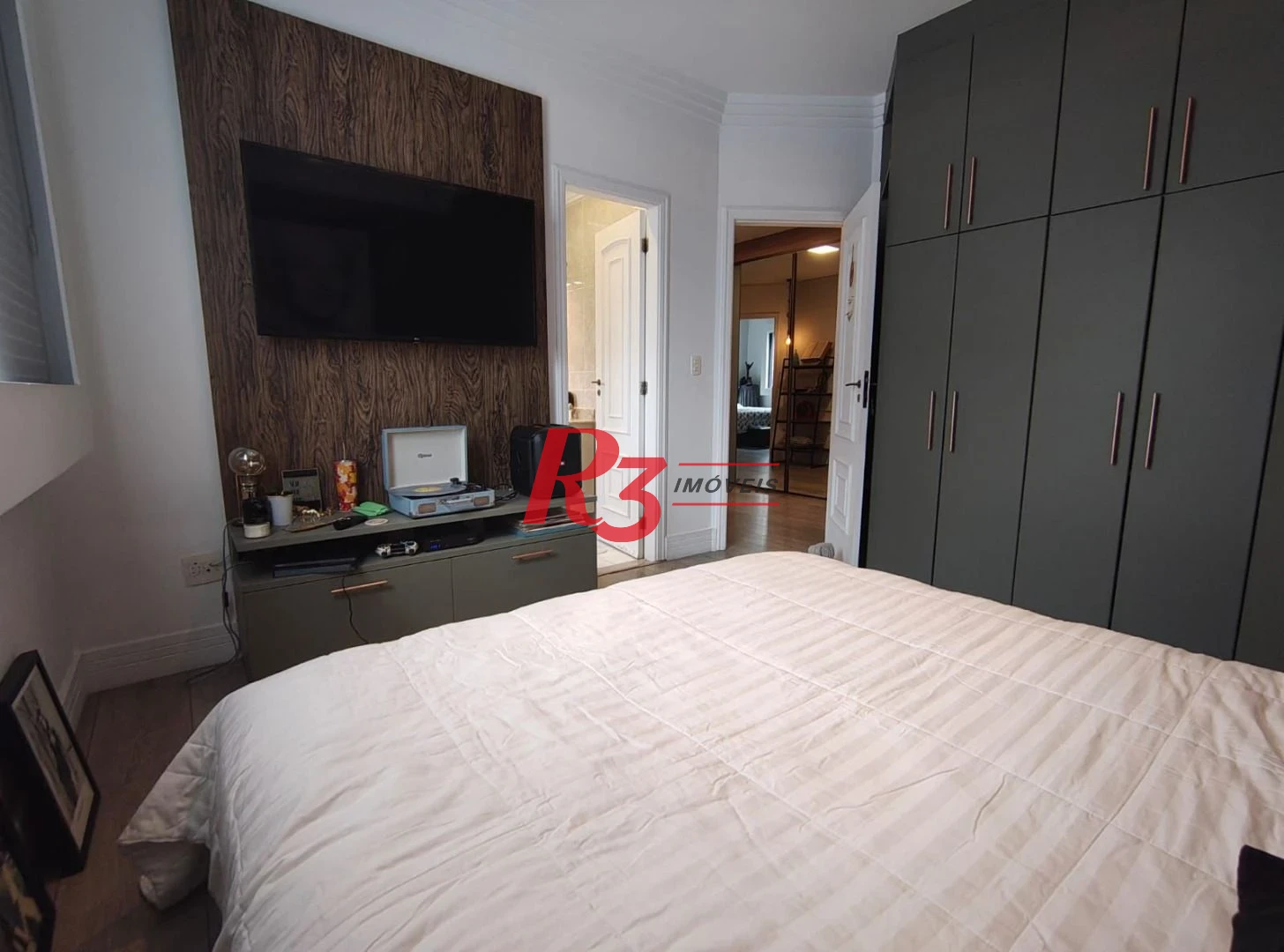 Apartamento com 3 dormitórios à venda, 170 m² por R$ 2.350.000,00 - Gonzaga - Santos/SP