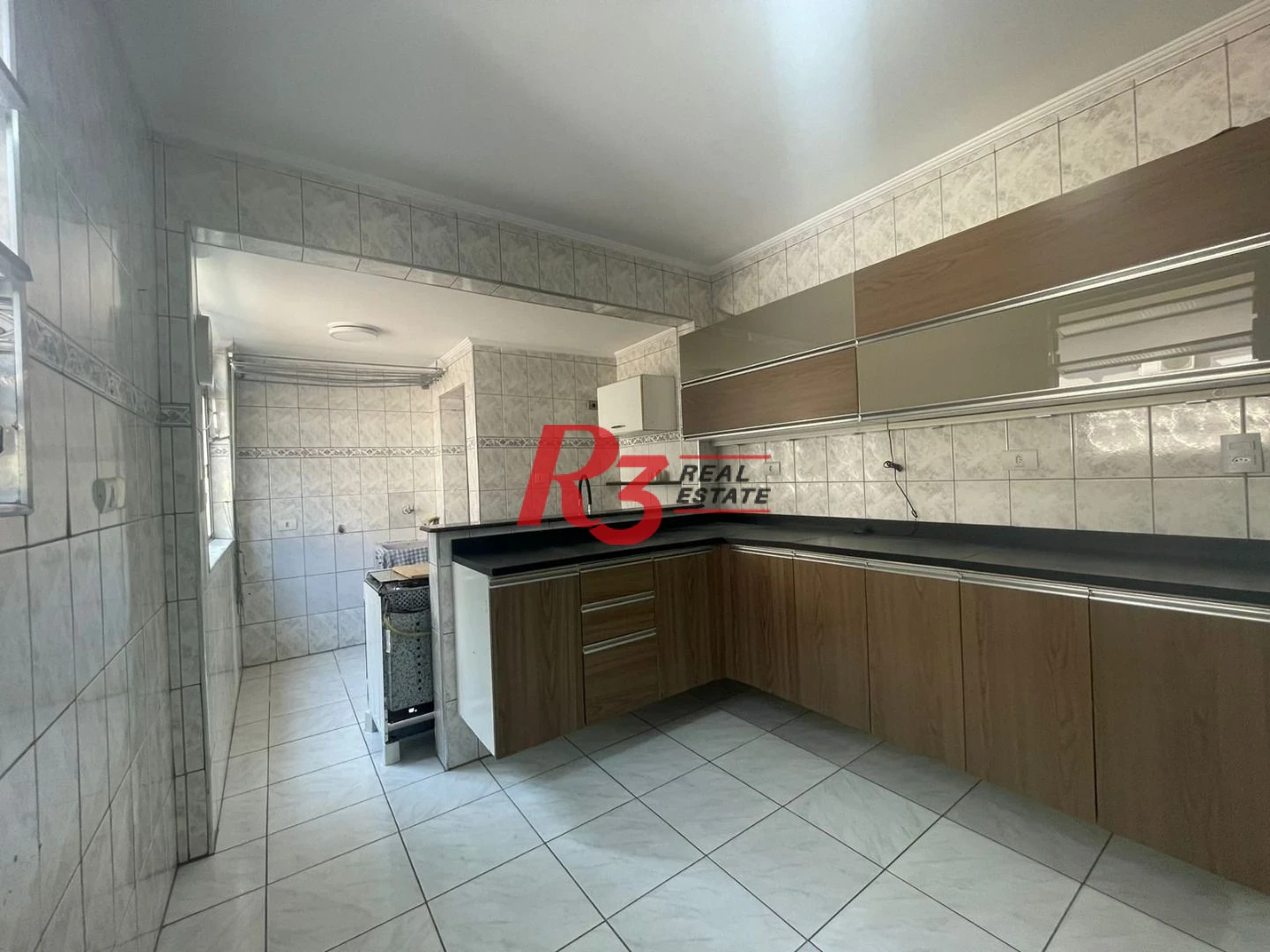 Apartamento com 3 dormitórios à venda, 115 m² por R$ 690.000,00 - Boqueirão - Santos/SP