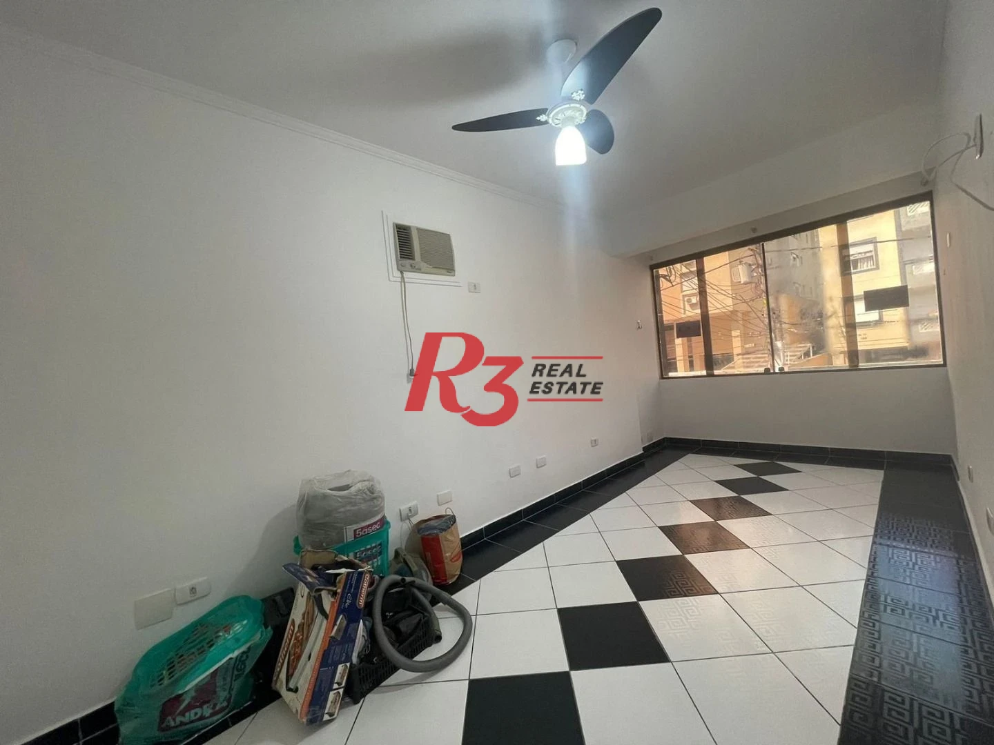 Apartamento com 3 dormitórios à venda, 115 m² por R$ 690.000,00 - Boqueirão - Santos/SP