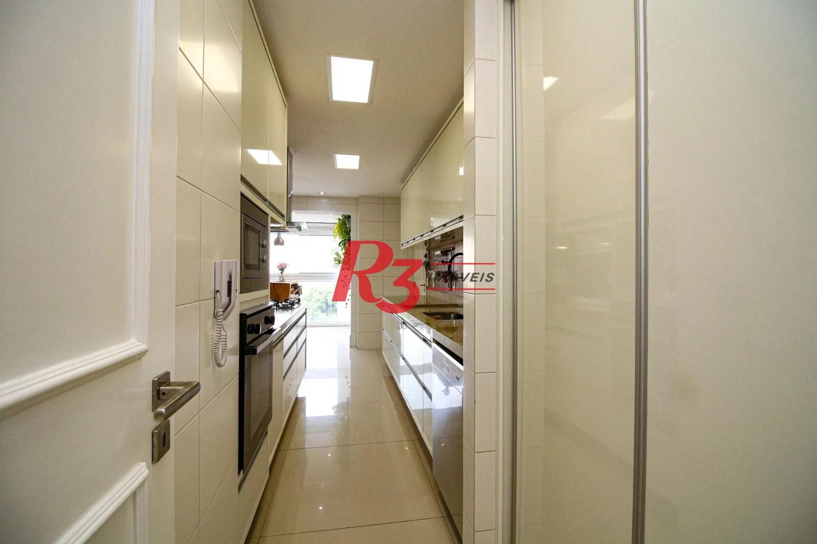 Apartamento com 4 dormitórios à venda, 228 m² por R$ 3.800.000,00 - Gonzaga - Santos/SP