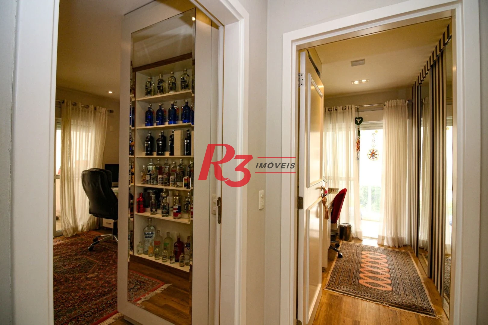 Apartamento com 4 dormitórios à venda, 228 m² por R$ 3.800.000,00 - Gonzaga - Santos/SP