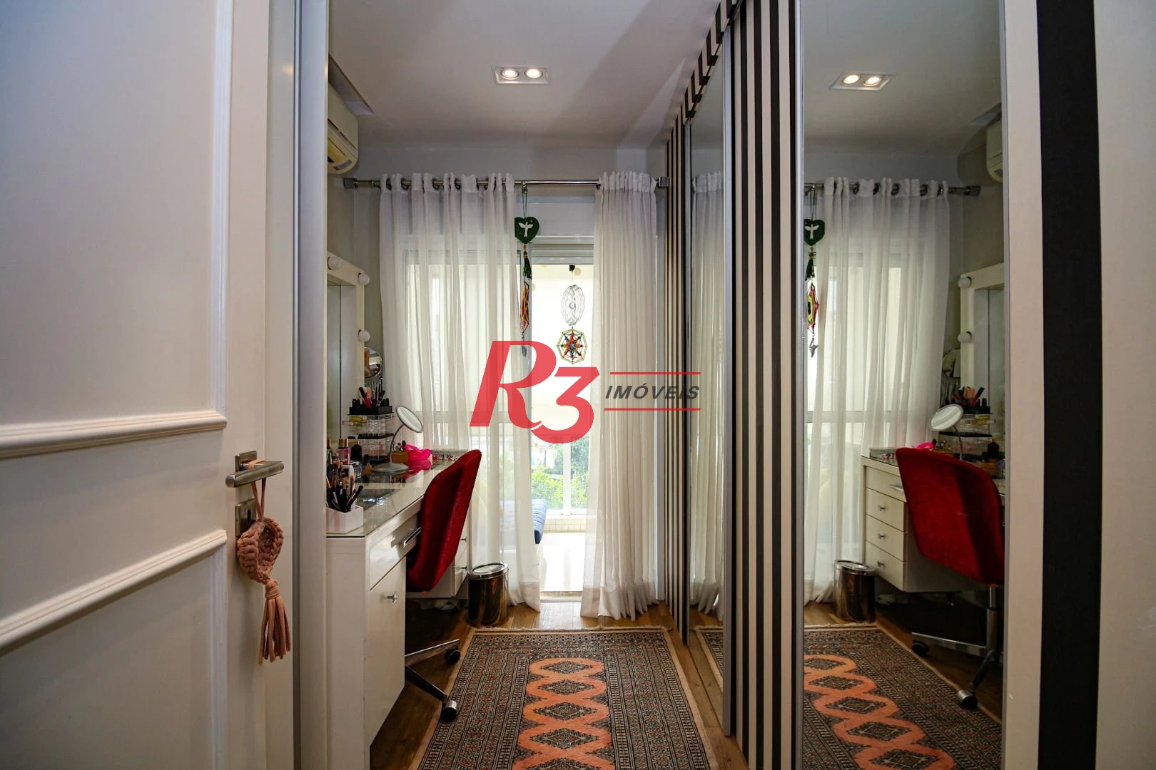 Apartamento com 4 dormitórios à venda, 228 m² por R$ 3.800.000,00 - Gonzaga - Santos/SP