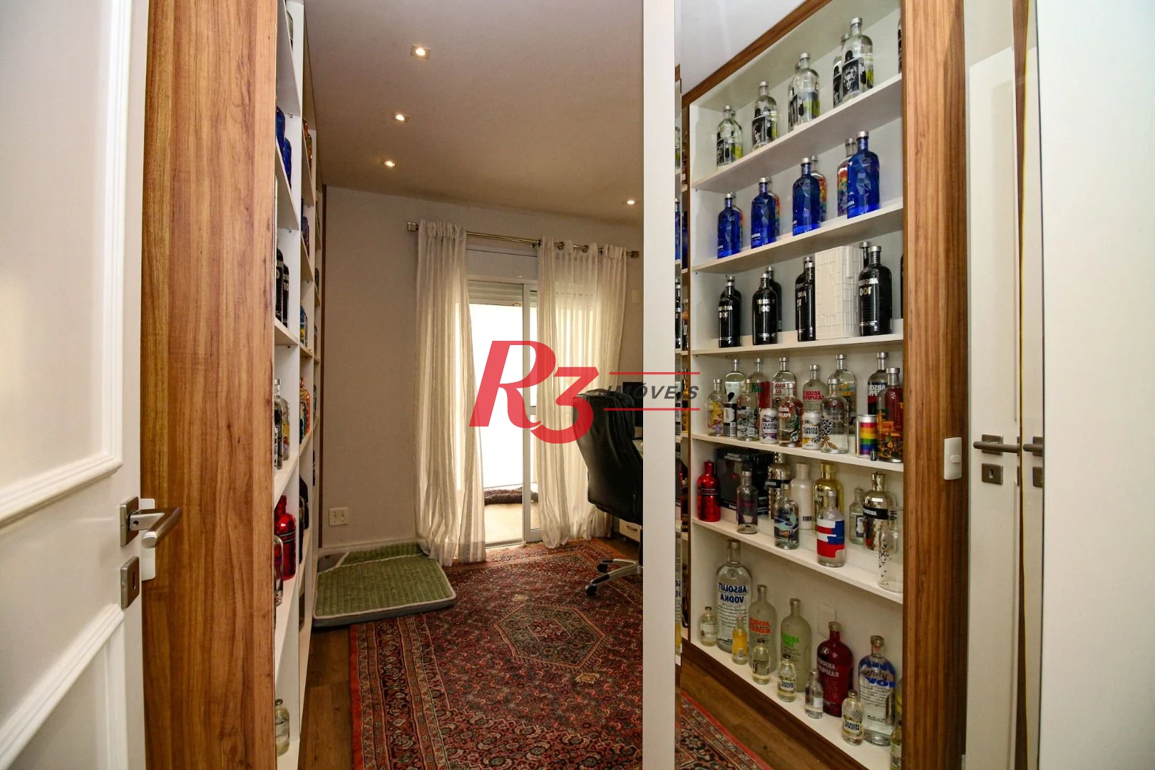 Apartamento com 4 dormitórios à venda, 228 m² por R$ 3.800.000,00 - Gonzaga - Santos/SP