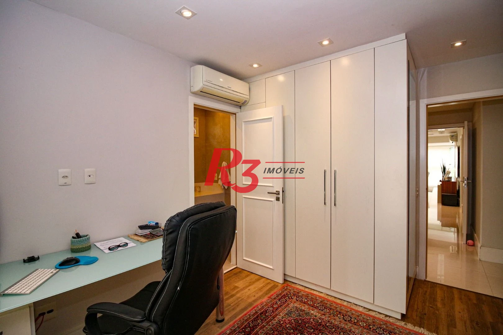 Apartamento com 4 dormitórios à venda, 228 m² por R$ 3.800.000,00 - Gonzaga - Santos/SP