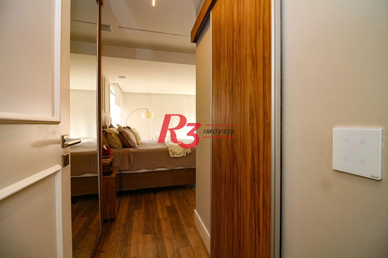 Apartamento com 4 dormitórios à venda, 228 m² por R$ 3.800.000,00 - Gonzaga - Santos/SP