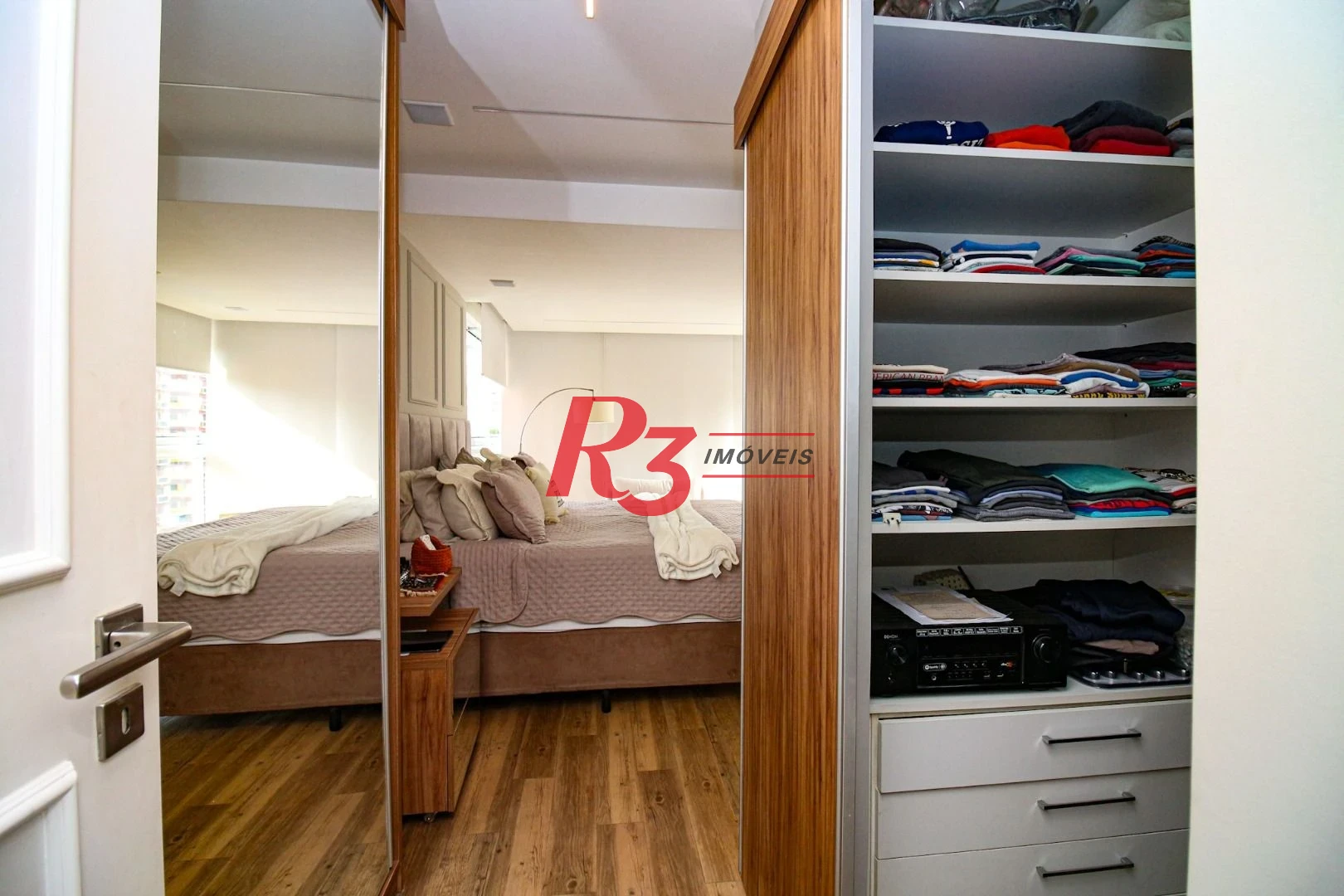 Apartamento com 4 dormitórios à venda, 228 m² por R$ 3.800.000,00 - Gonzaga - Santos/SP
