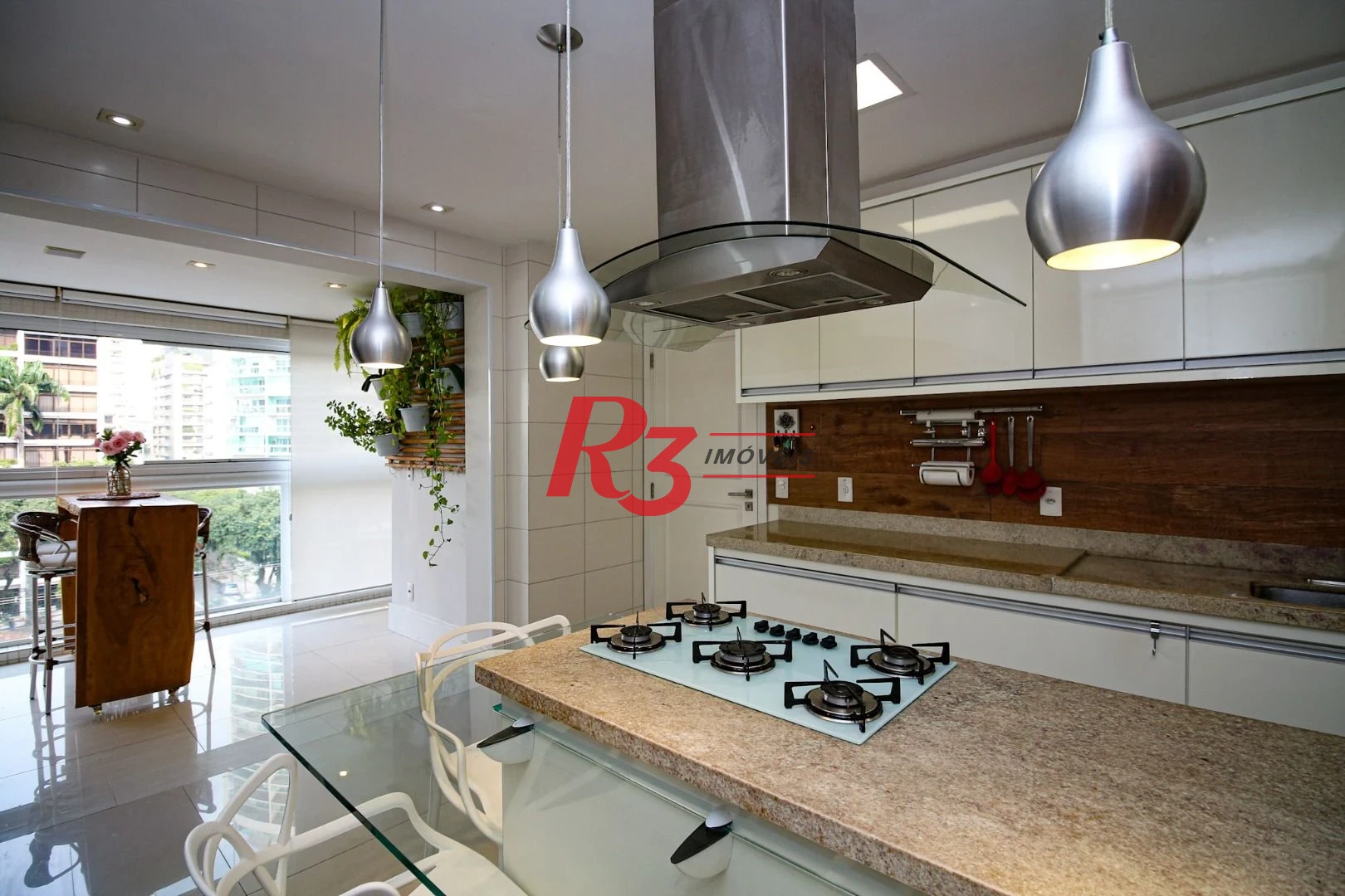 Apartamento com 4 dormitórios à venda, 228 m² por R$ 3.800.000,00 - Gonzaga - Santos/SP