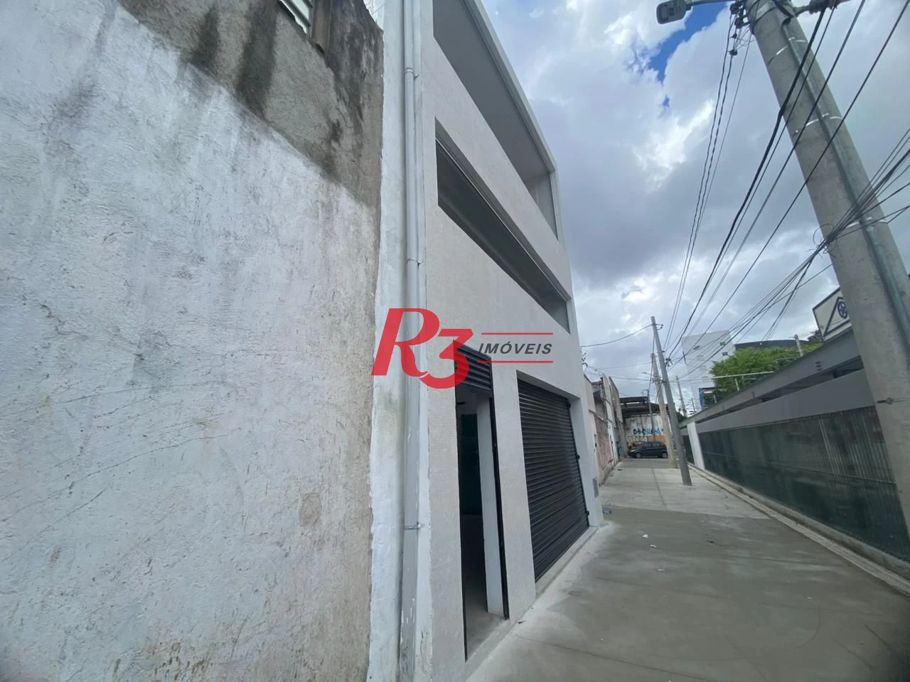 Galpão, 331 m² - venda por R$ 800.000,00 ou aluguel por R$ 6.000,00/mês - Paquetá - Santos/SP