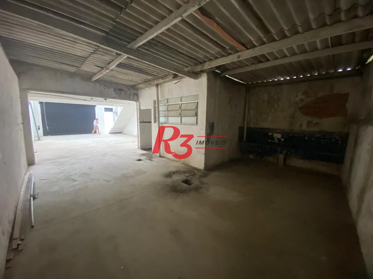 Galpão, 331 m² - venda por R$ 800.000,00 ou aluguel por R$ 6.000,00/mês - Paquetá - Santos/SP