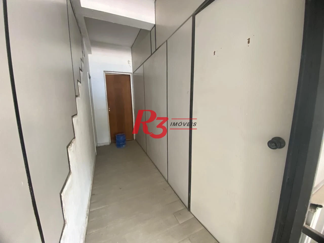 Galpão, 331 m² - venda por R$ 800.000,00 ou aluguel por R$ 6.000,00/mês - Paquetá - Santos/SP
